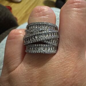 Elegant Silver Women's Ring
